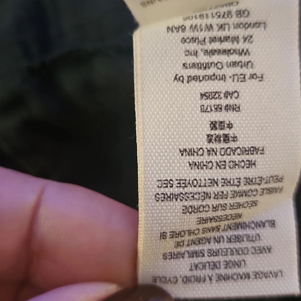 Free Peopke Black Velvet Jacket - Picture 11 of 14
